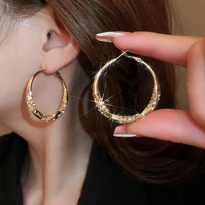 🌸🎁Brincos redondos com zircónias cúbicas💥💥