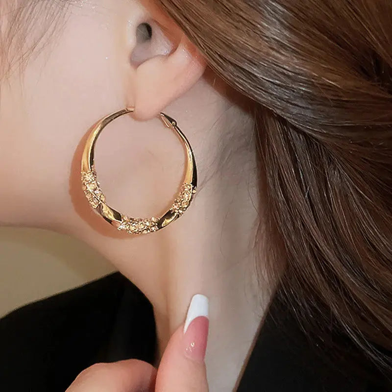 🌸🎁Brincos redondos com zircónias cúbicas💥💥