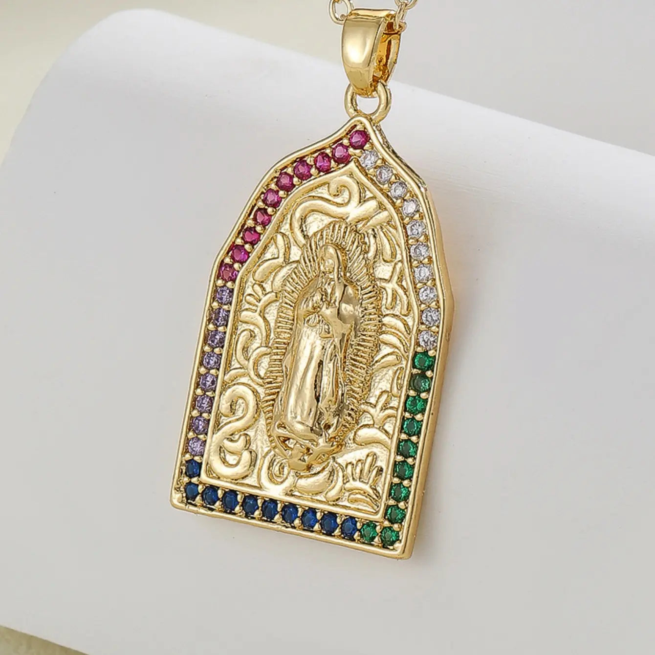 ⛪Colar com Pendente Virgem Maria em Ouro Puro