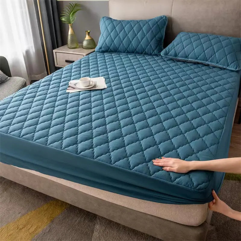 【180*200cm】🛏Capa de colchão impermeável com forro em lã e fixadores em algodão, ideal para o quarto.