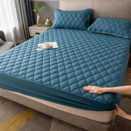 【180*200cm】🛏Capa de colchão impermeável com forro em lã e fixadores em algodão, ideal para o quarto.