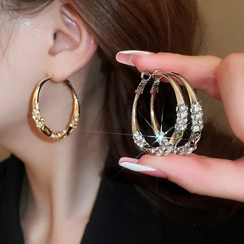🌸🎁Brincos redondos com zircónias cúbicas💥💥