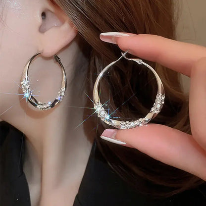 🌸🎁Brincos redondos com zircónias cúbicas💥💥
